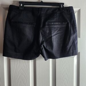 H&M Sleek Black Women's Bermudas
